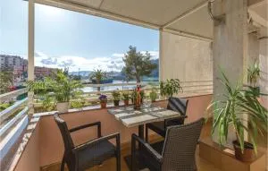 Two-Bedroom Apartment In Ploce - Stablina