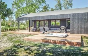 Three-Bedroom Holiday Home In Juelsminde - Juelsminde