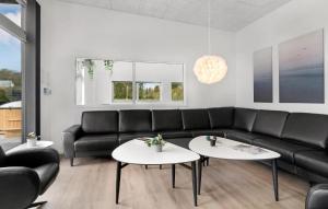 Lovely Home In Glesborg With Sauna