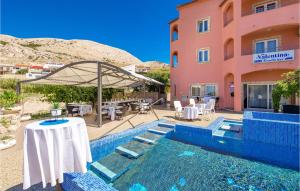 Beautiful Home In Metajna With Wifi