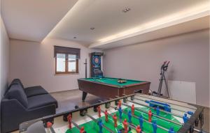 4 Bedroom Awesome Home In Trosti 