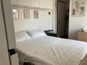 Monolocale con ampio terrazzo