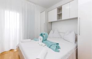 Cozy Apartment In Crikvenica With House Sea View 
