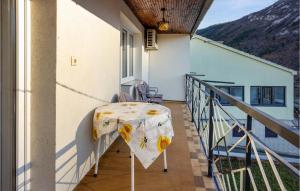 2 Bedroom Gorgeous Apartment In Knezica