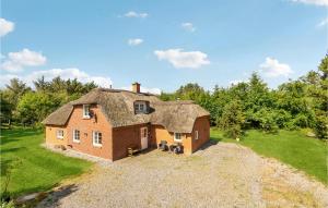 Gorgeous Home In Ulfborg With Wifi