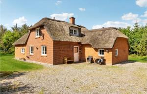 Gorgeous Home In Ulfborg With Wifi