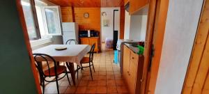 Appartements plain-pied proche base de loisirs et voie verte : photos des chambres