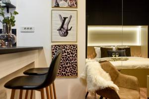 Calea Victoriei Elegance - Modern Studio