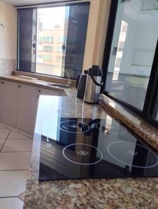 Apto Duplex, 3 quartos, 200m da praia