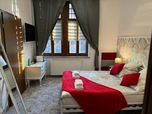 AmaMolto Train Station