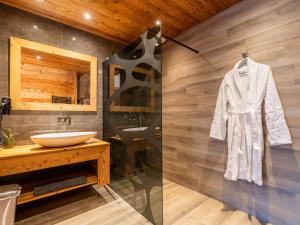Chalets Chalet 5 etoiles avec sauna et bain nordique, proche des pistes, pour 12 personnes - FR-1-467-127 : photos des chambres