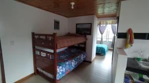 Apartamento acogedor, 1 habitación, cocina, comedor, vista a zonas verdes