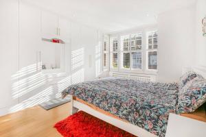 5-Bed Family Retreat in Chiswick