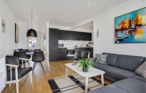 2 Bedroom Lovely Home In Ebeltoft