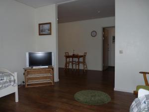 Ekhult Apartments - Ground Floor - Garden and Lake View