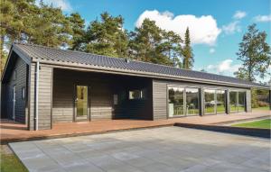 Five-Bedroom Holiday Home In Ebeltoft