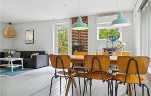 Stunning Home In Ebeltoft With Kitchen