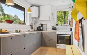 Stunning Home In Ebeltoft With Kitchen
