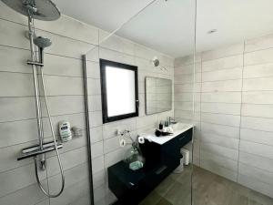 Maisons de vacances Villa TY MAI, Moderne, plages, animaux acceptes, 2 a 6 personnes : photos des chambres