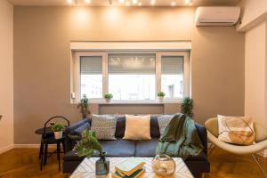 Spacious Penthouse with Terrace and City-View