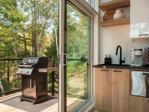 Chalet MonVue - Serenity in the Heart of Nature