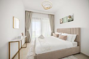 Peaceful Dunes 1 - Burj Khalifa & Dubai Mall