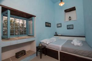 1620 Historical Stone Manor