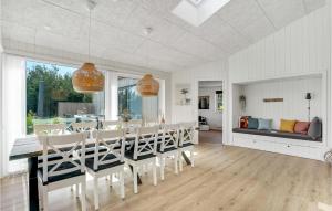 Cozy Home In Thisted With Sauna