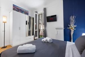 Milano City Life Elegant Penthouse with terrace, wi-fi Netflix, Subway 5 min - very convenient location