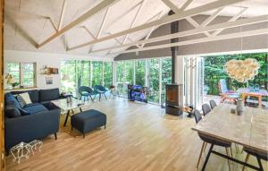 Nice Home In Glesborg With Wifi