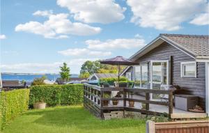 Gorgeous Home In Rønde With Wifi