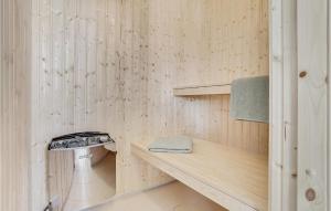 Seven-Bedroom Holiday Home In Spottrup