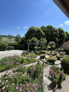 B&B / Chambres d'hotes LE PRIEURE DE BUFFON : photos des chambres