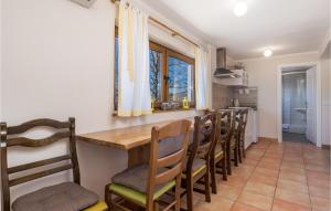 Awesome Home In Rakovicko Seliste 