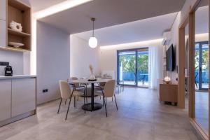 Phaedrus Living Athens Luxury Residences Champagne