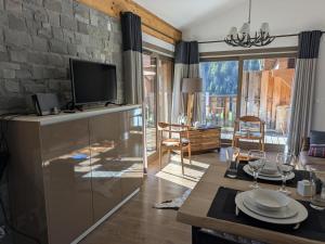 Appartement 88m² pour 6 personnes avec balcon, proche du centre à Châtel - FR-1-198-195