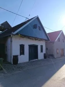 Vinska kuća na vinskoj cesti Zmajevac - Draž