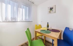 Lovely Apartment In Valbandon With Wifi