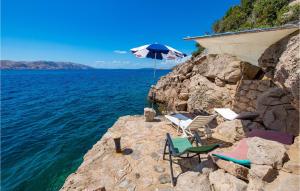 Lovely Home In Josinovac With Wifi