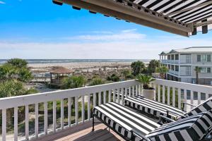 Relaxing Beach Front Home