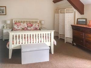 Bryn Euryn Cottage - 28135