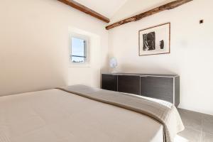 Maisons de vacances Maison de charme entre mer, plages et montagne : photos des chambres