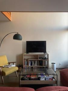 Appartements Double room in a shared duplex flat 15 mins from La Defense Arena - Business Center : photos des chambres
