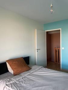 Appartements Double room in a shared duplex flat 15 mins from La Defense Arena - Business Center : photos des chambres