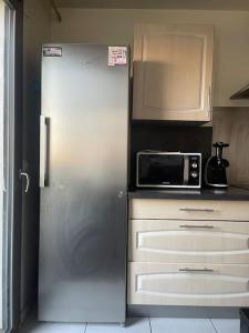 Appartements Double room in a shared duplex flat 15 mins from La Defense Arena - Business Center : photos des chambres