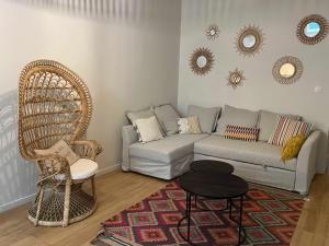 Villas maison pierre centre Uzes climatisation garage : photos des chambres