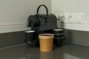 Freshly Renovated Stay w kitchen and bathroom