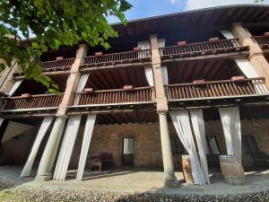 One-Bedroom Apartment without air conditioning