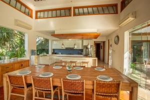 Breezy and Tranquil Atmsophere 5 bed Villa