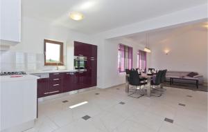 Pet Friendly Home In Sveti Kirin